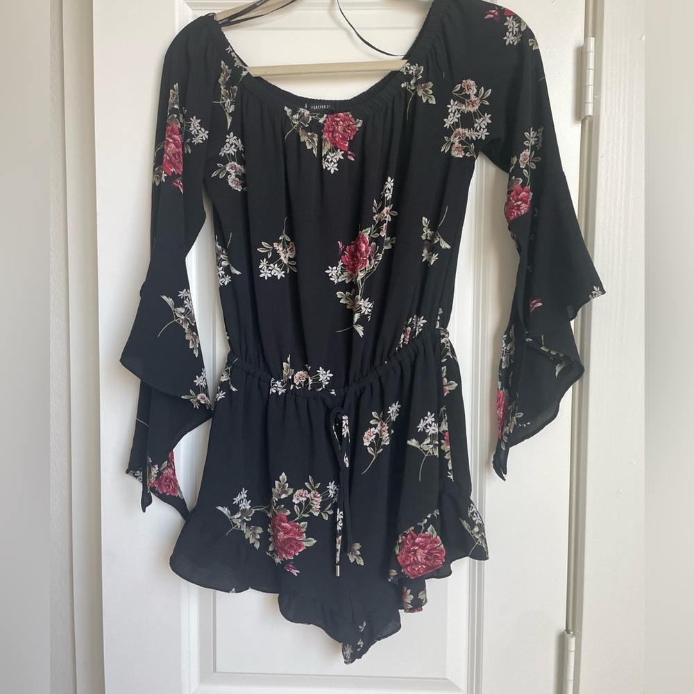 Off the Shoulder Floral Print Romper